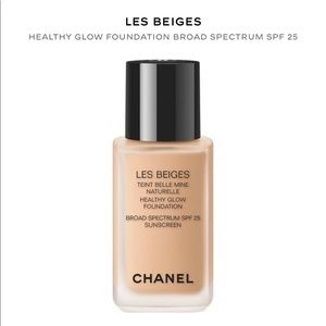 Chanel Les Beiges Healthy Glow Foundation